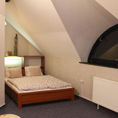 Appartamento Privat Pri Hradbach Levoča Esterno foto
